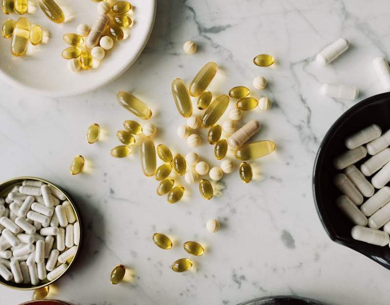 Ranking dos melhores multivitamínicos para homens. Fórmulas, dosagens e onde comprar.